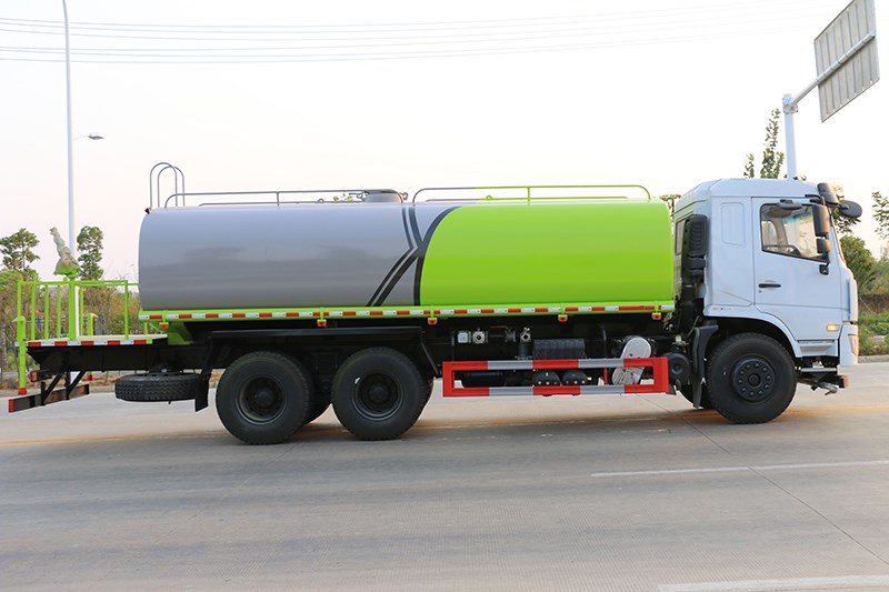 國六東風(fēng)D3L后八輪20噸灑水車