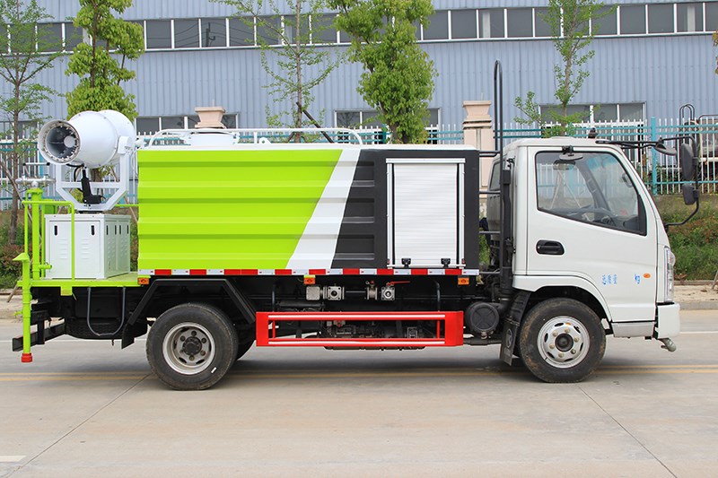 國(guó)六凱馬藍(lán)牌5噸抑塵車(chē)