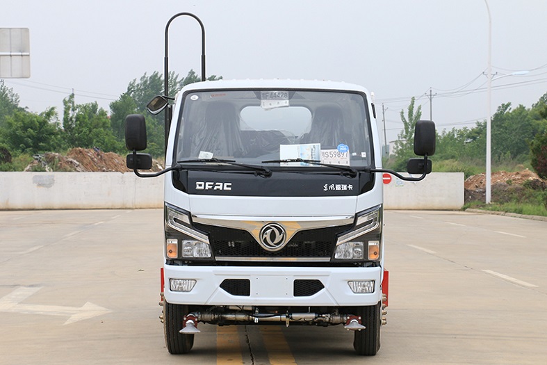 國(guó)六東風(fēng)小福瑞卡5噸抑塵車(chē)