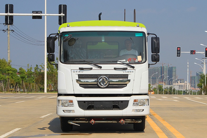 東風(fēng)D9國(guó)六10-12噸方罐多功能抑塵車(chē)
