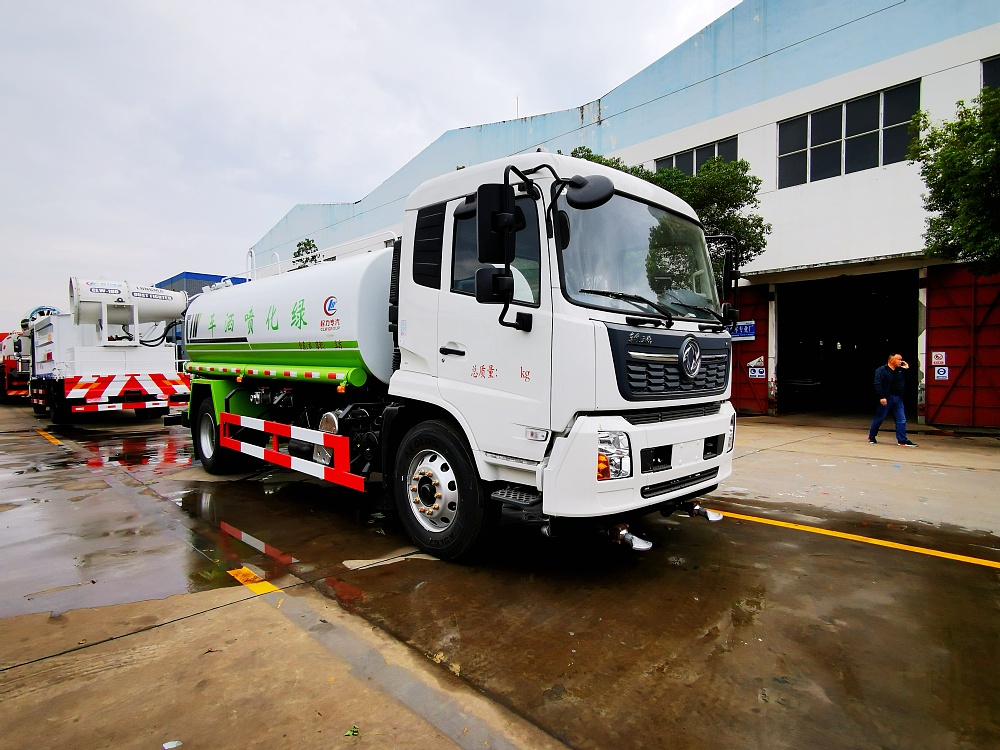 國六東風(fēng)天錦12方綠化噴灑車