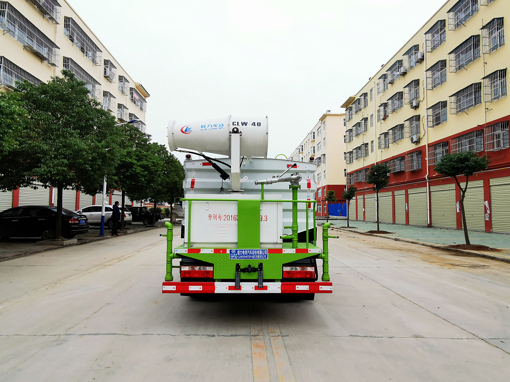 東風小多利卡霧炮車國六4.5立方