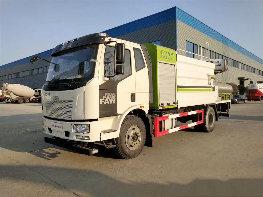 國(guó)六12方解放J6L抑塵車(chē)50-100米