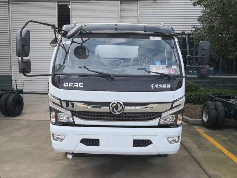 國(guó)六東風(fēng)凱普特五方灑水車
