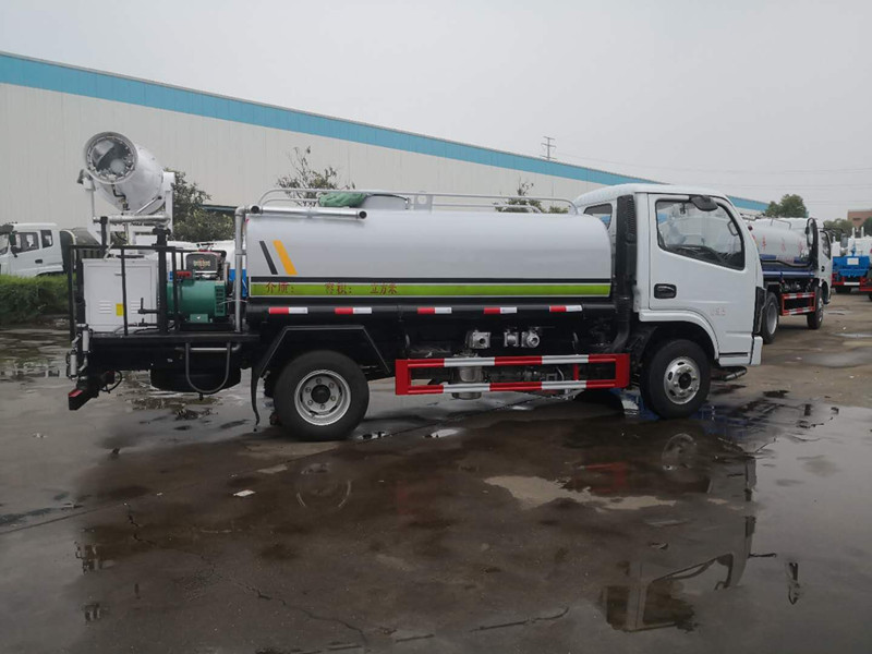 國(guó)六五噸霧炮車(chē)