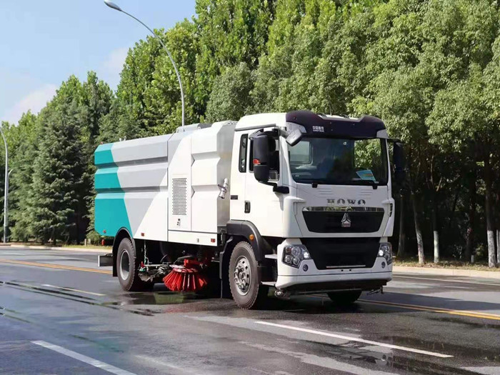 國六重汽豪沃洗掃車-程力洗掃車廠