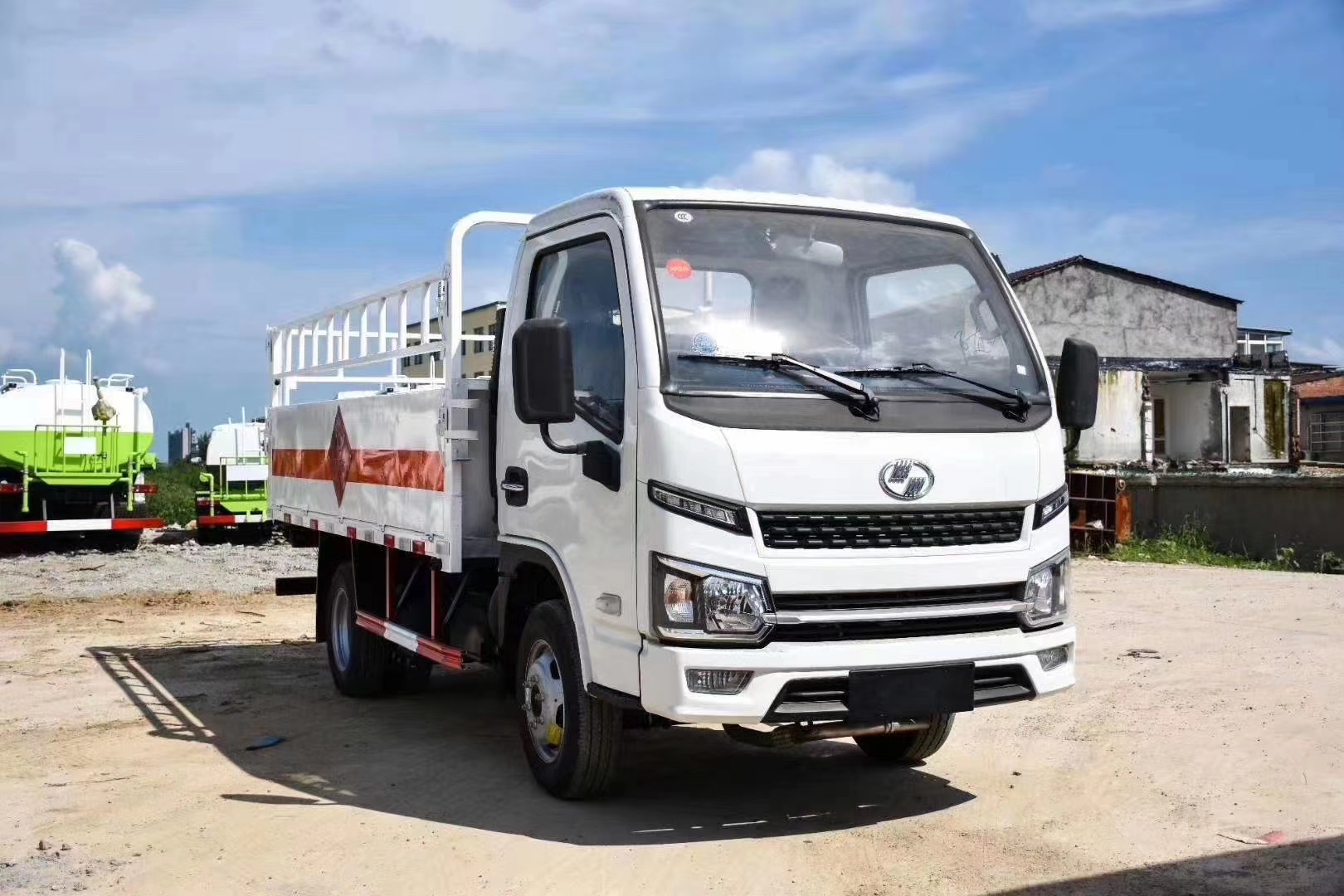 躍進國六柴油氣瓶運輸車