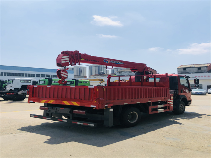重汽王牌藍(lán)牌隨車(chē)吊_隨車(chē)吊廠(chǎng)家